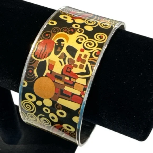 Metropolitan Museum of Art Silver Tone Artistic Tribal Design Bangle Bracelet - Picture 4 of 6